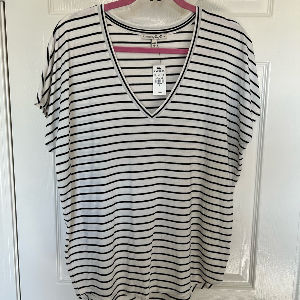 Express Women's Black and Cream Striped London Top. NWT. Size Medium